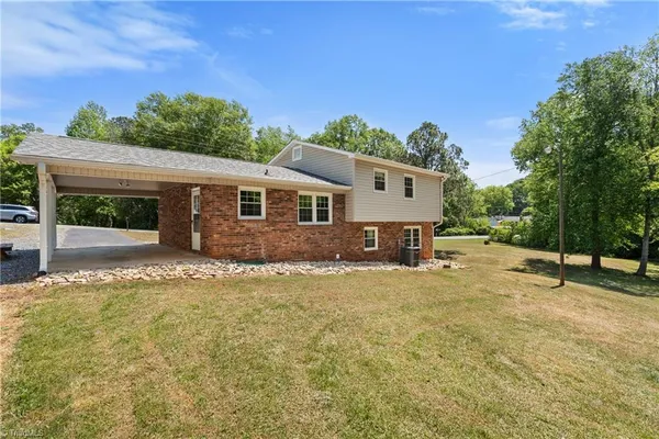 $260,000 | 606 Merriweather Drive, King, NC 27021