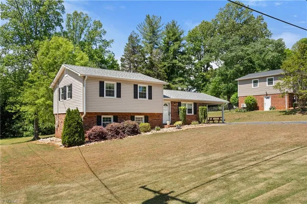 $260,000 | 606 Merriweather Drive, King, NC 27021
