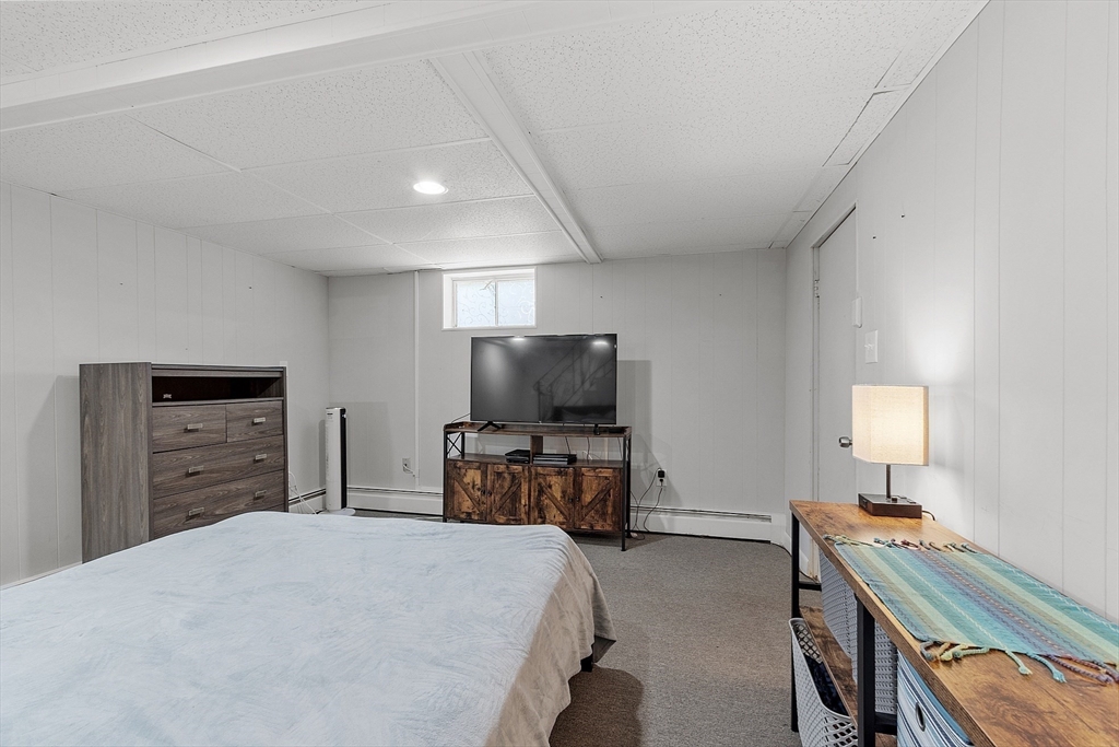 12 Beresford Street Lawrence, MA 01843 - Photo 25 of 36