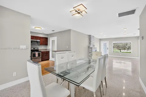$650,000 | 709 Northwest 9th Court, Hallandale Beach, FL 33009