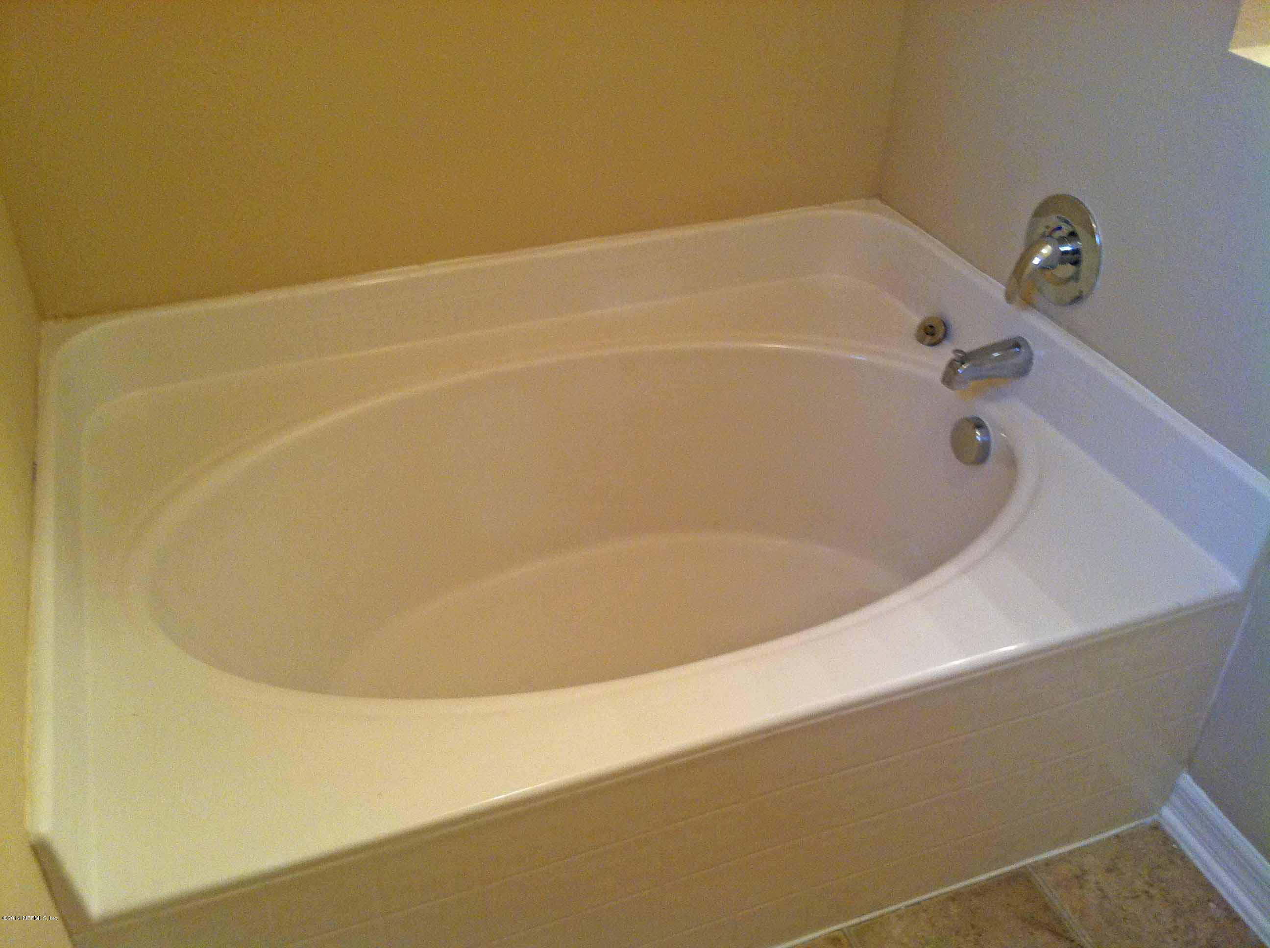 3808 Sand Dollar Road Middleburg, FL 32068 - Photo 6 of 10 Master Garden Tub
