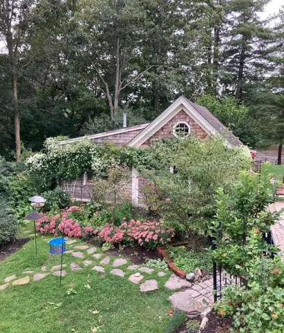 $1,875,000 | 85 College Road, Stratham, NH 03885
