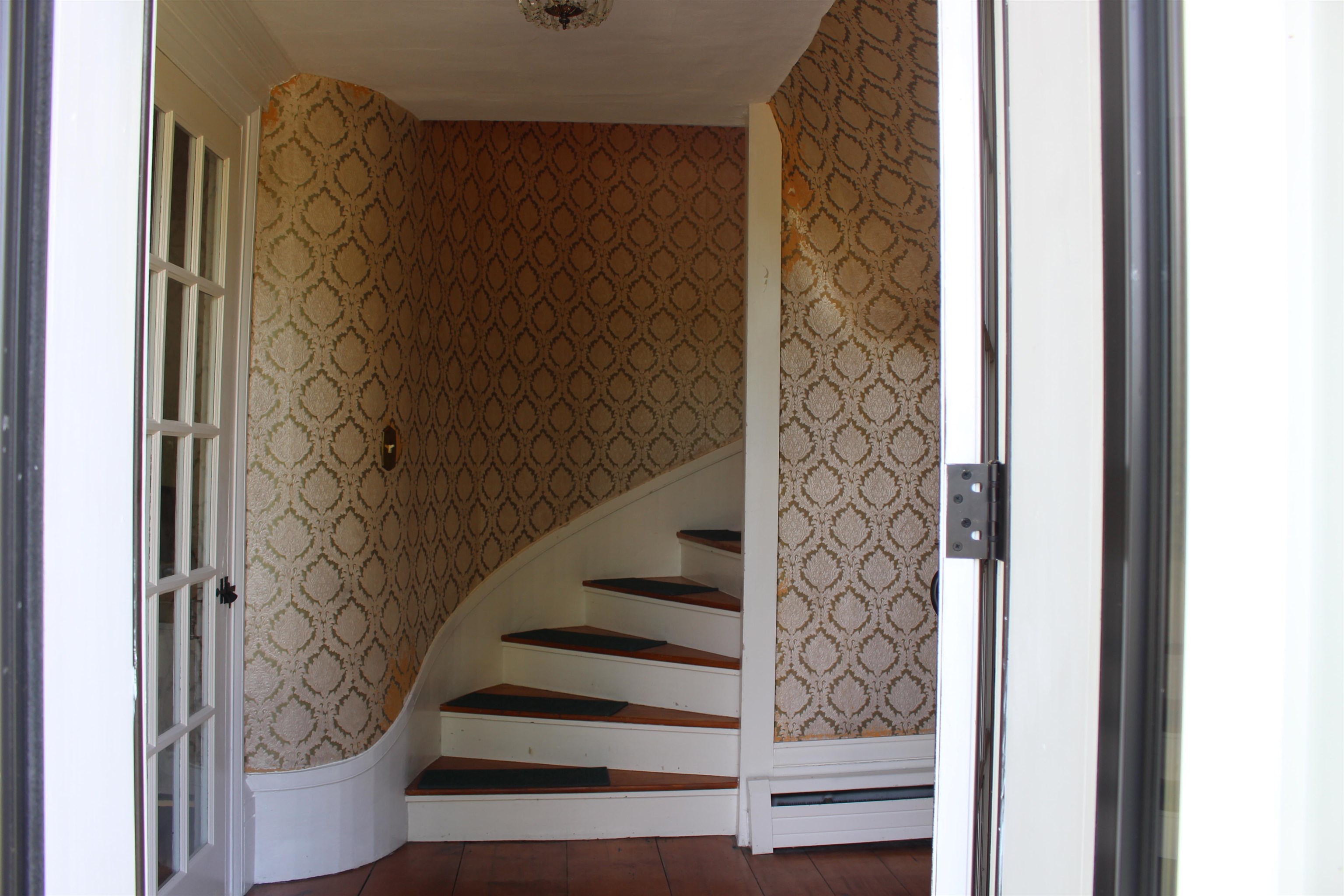 85 College Road Stratham, NH 03885 - Photo 33 of 59