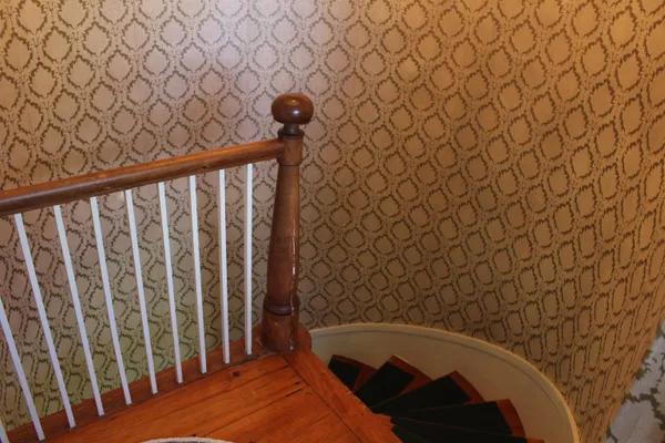 $1,875,000 | 85 College Road, Stratham, NH 03885