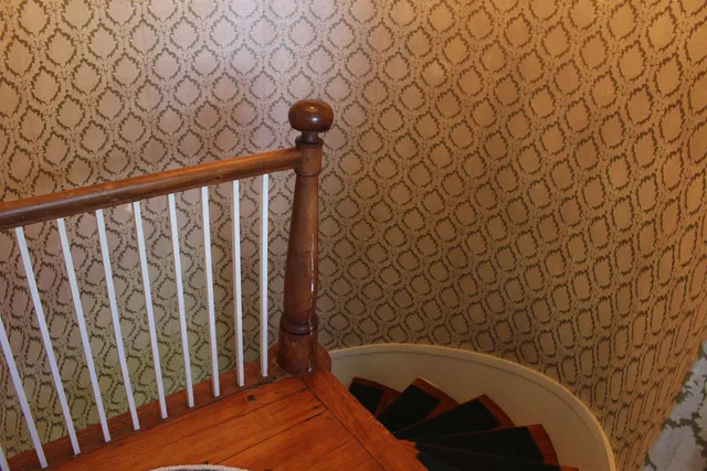 $1,875,000 | 85 College Road, Stratham, NH 03885