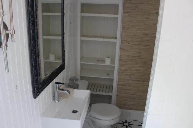 $1,875,000 | 85 College Road, Stratham, NH 03885