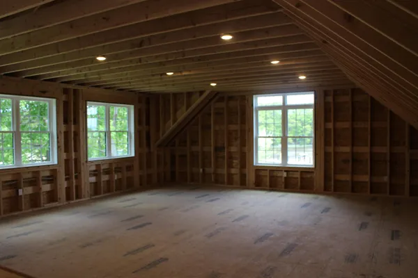 $1,875,000 | 85 College Road, Stratham, NH 03885