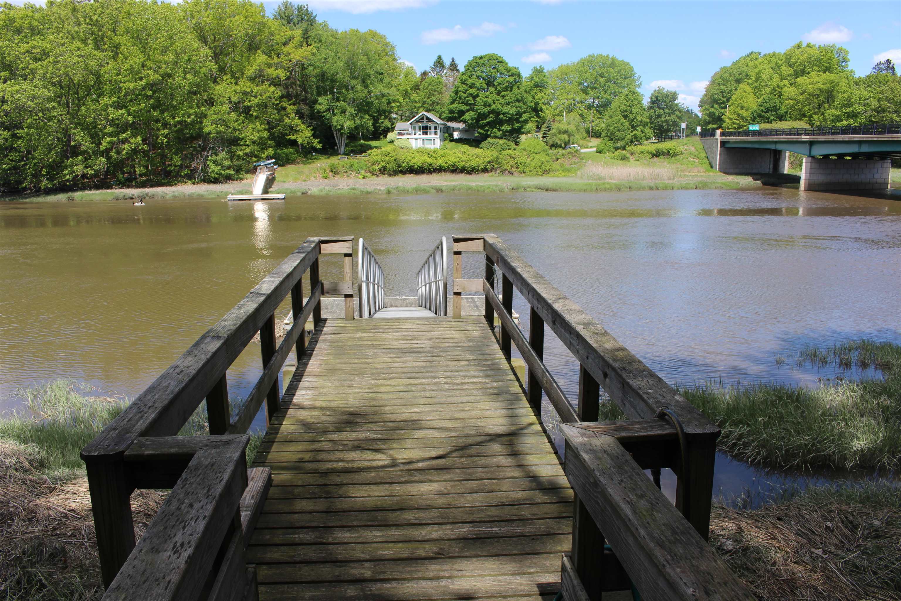 85 College Road Stratham, NH 03885 - Photo 9 of 59