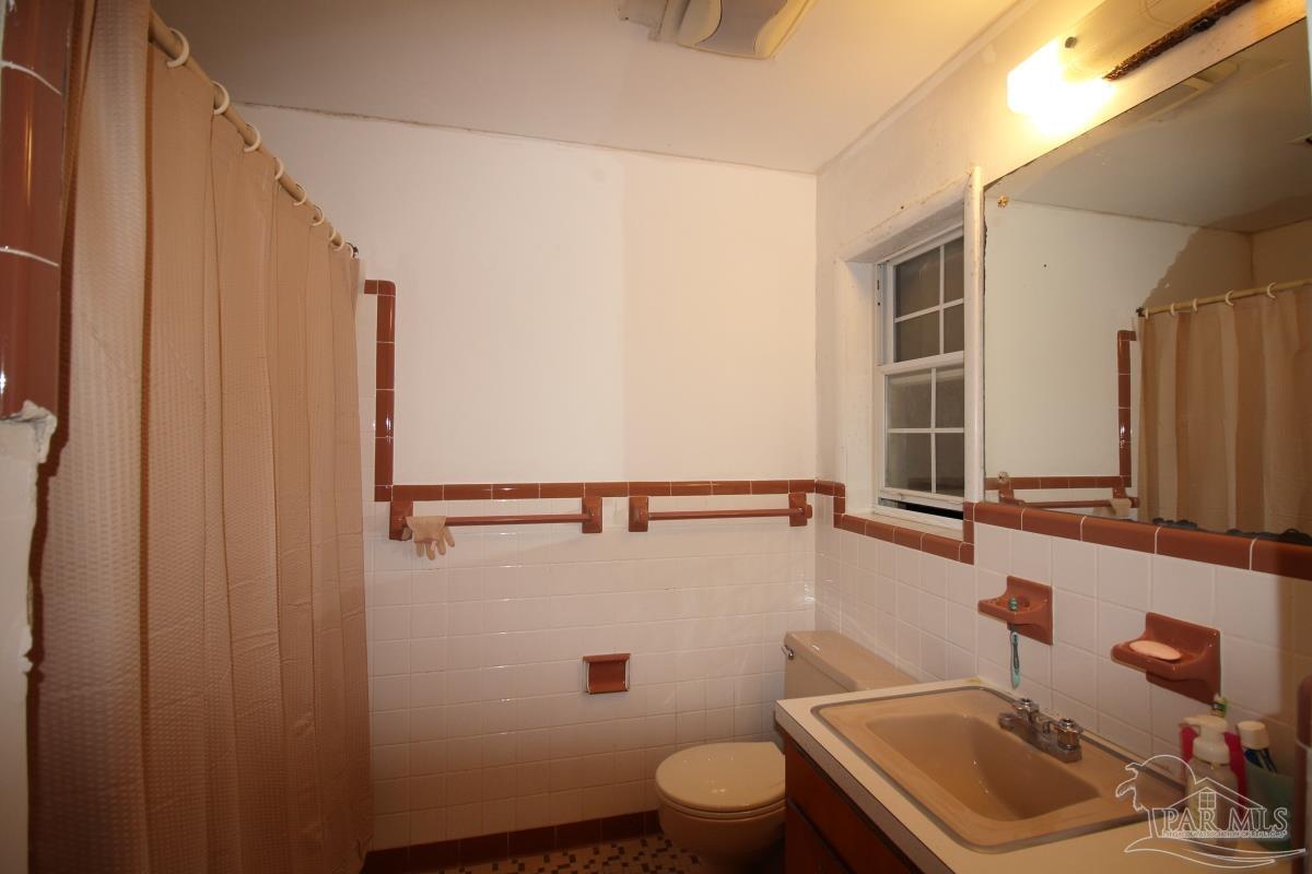 165 Beland Road Pensacola, FL 32534 - Photo 17 of 32 Gallery Image 17