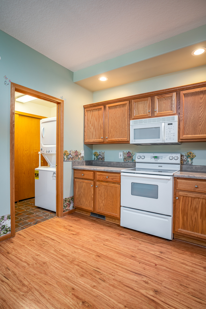 3147 4th Street, Unit 160 Moline, IL 61265 - Photo 4 of 16