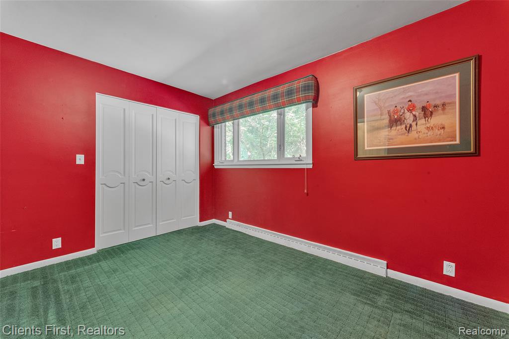 33801 Argonne Road Farmington Hills, MI 48335 - Photo 21 of 32