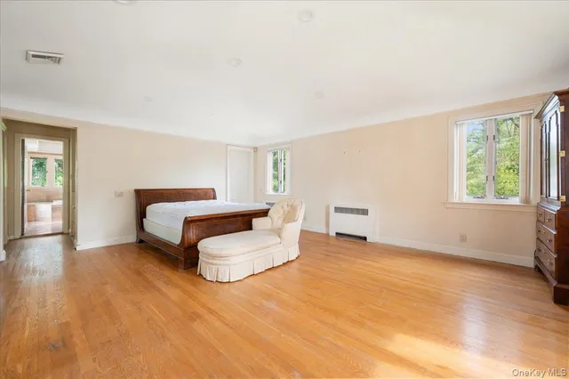 $9,500 | 1 Parkside Drive, Great Neck, NY 11021