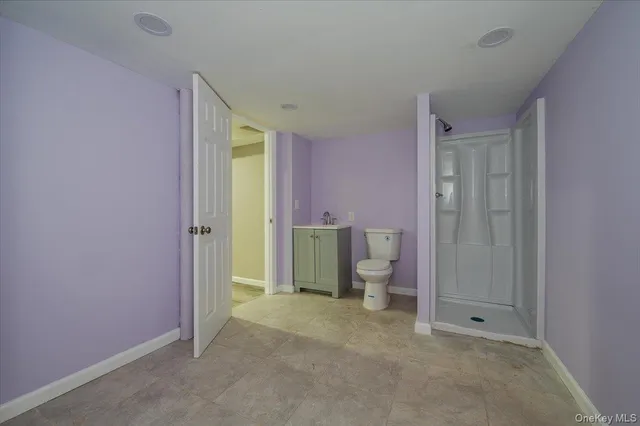 $9,500 | 1 Parkside Drive, Great Neck, NY 11021