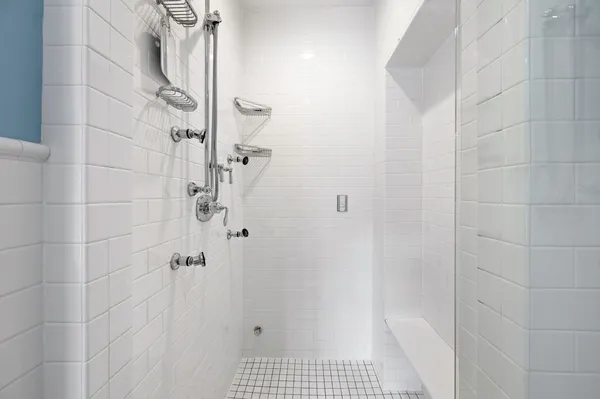$3,175,000 | 2855 Sheridan Place, Evanston, IL 60201