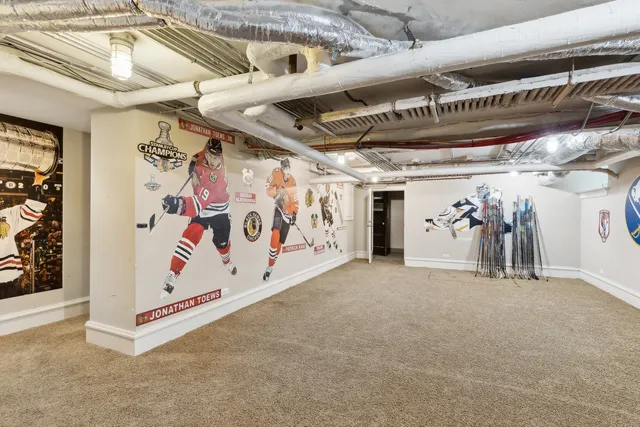 2855 Sheridan Place, Evanston, IL 60201