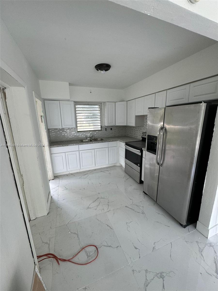 6460 Southwest 27th St  