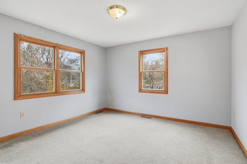 35 Lemnos Lane Springfield, MA 01119 - Photo 15 of 35