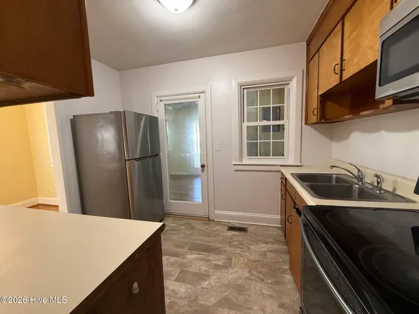 $1,650 | 5 Warlick Street, Jacksonville, NC 28540