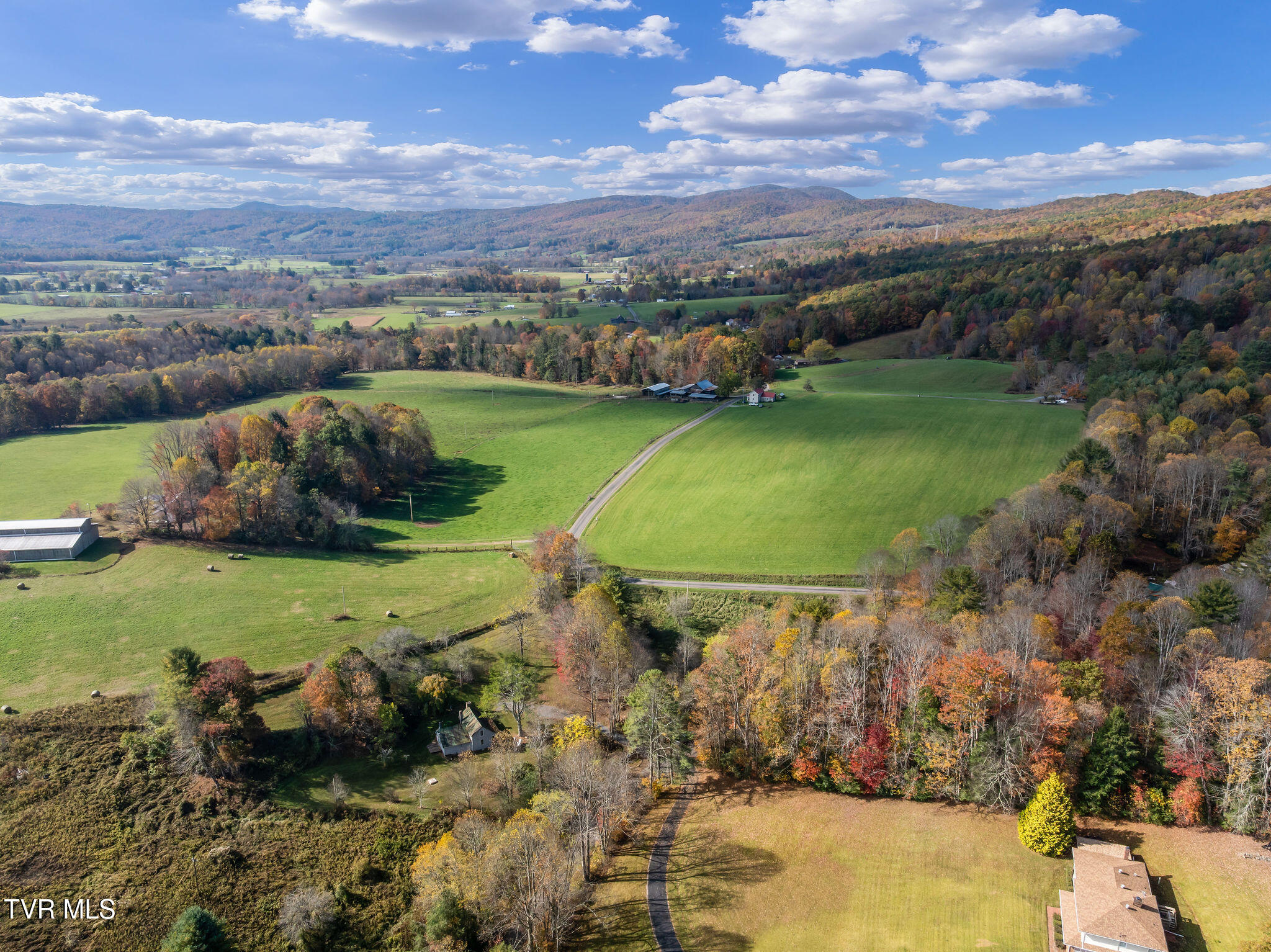 1802 Winchester Road Shady Valley, TN 37688 - Photo 39 of 40 DJI_0254