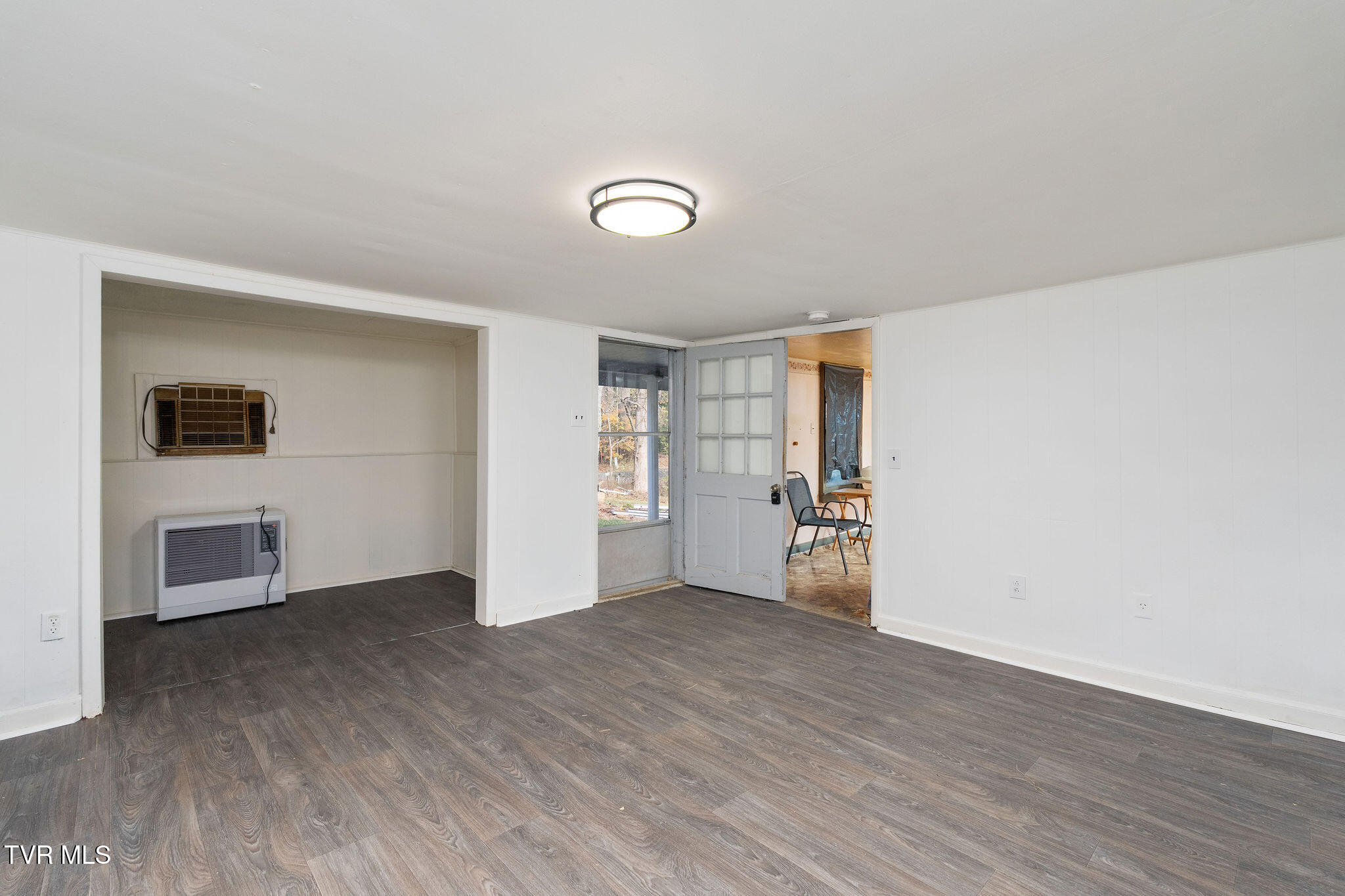 1802 Winchester Road Shady Valley, TN 37688 - Photo 4 of 40 DSC04700