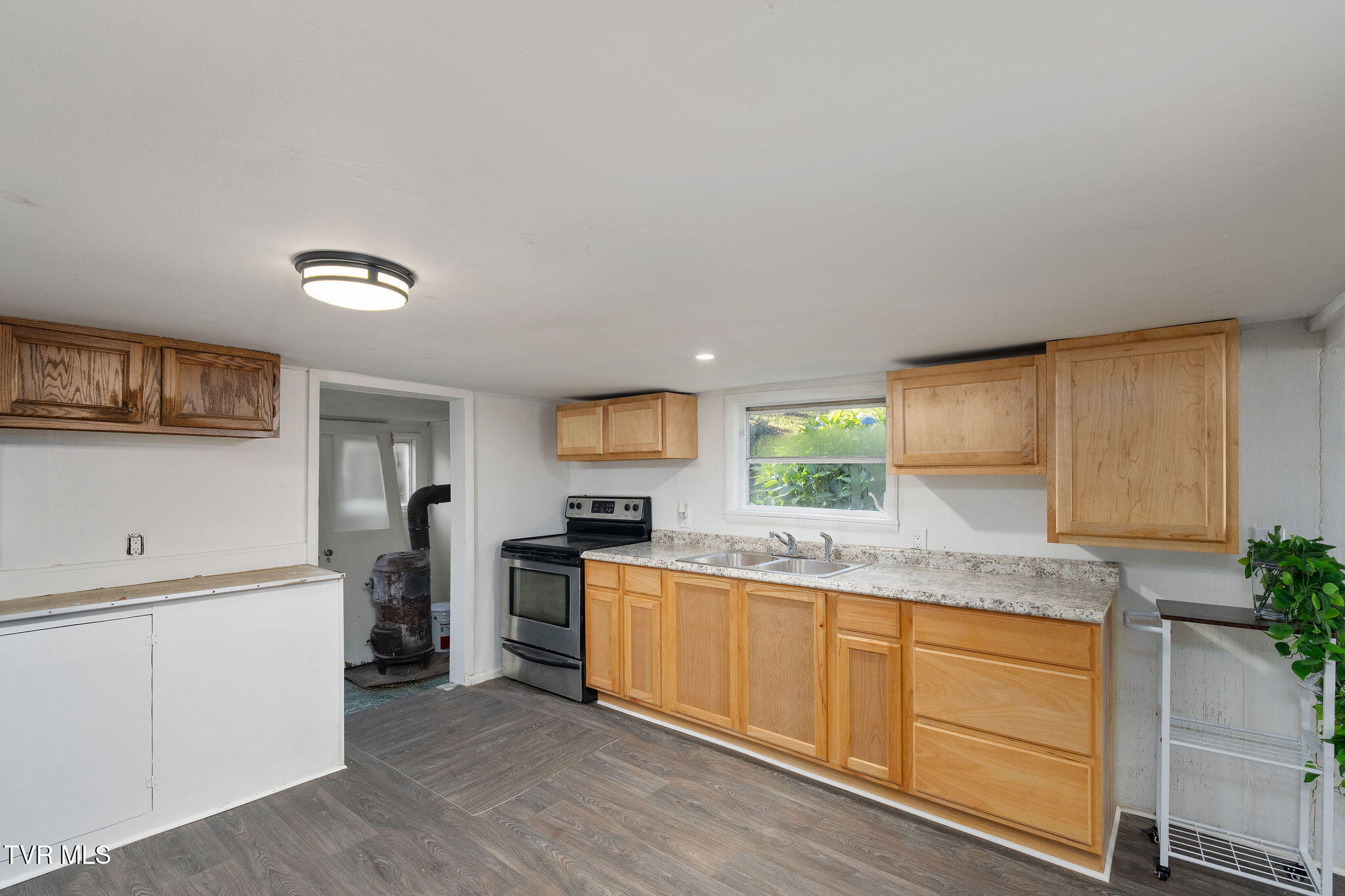 1802 Winchester Road Shady Valley, TN 37688 - Photo 8 of 40 DSC04746