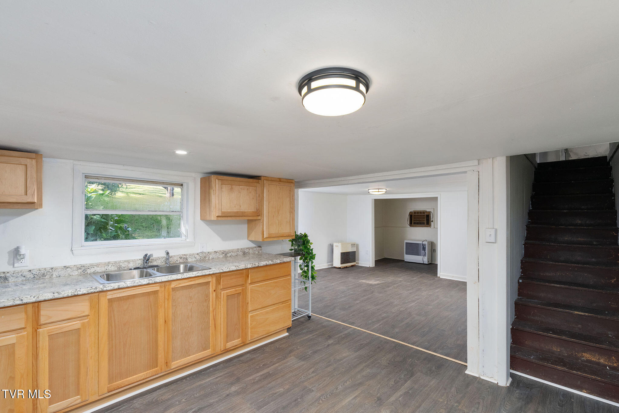 1802 Winchester Road Shady Valley, TN 37688 - Photo 10 of 40 DSC04756