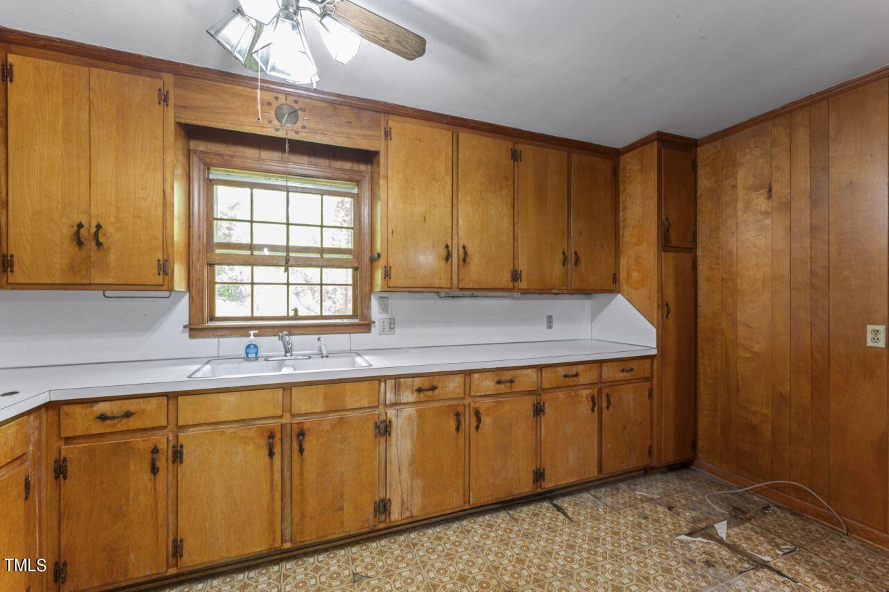 607 Wofford Road Durham, NC 27707 - Photo 8 of 31 photos_web_resolution_DSC07727