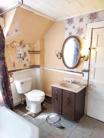 $92,000 | 236 Katahdin Avenue, Millinocket, ME 04462