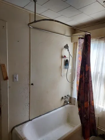 $92,000 | 236 Katahdin Avenue, Millinocket, ME 04462