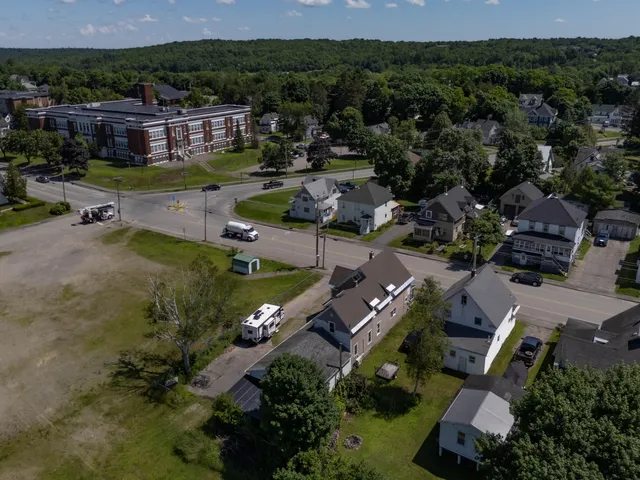 $92,000 | 236 Katahdin Avenue, Millinocket, ME 04462