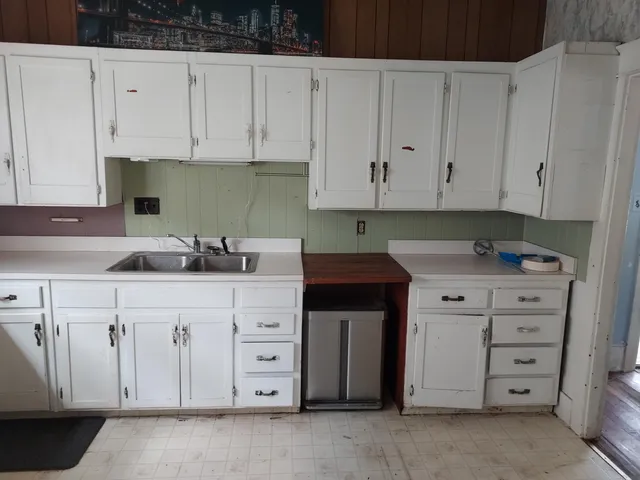 $92,000 | 236 Katahdin Avenue, Millinocket, ME 04462