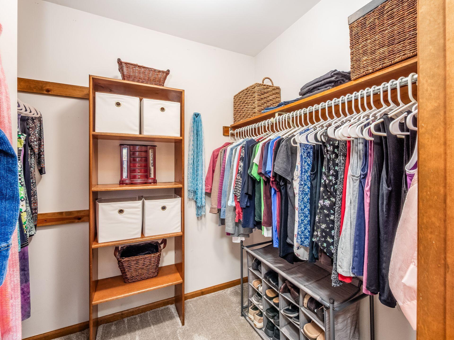 7056 Fitzgerald Road Dublin, OH 43017 - Photo 32 of 52 Large Walk-in Closet