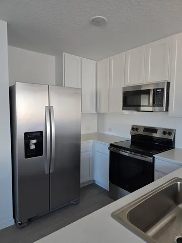 $2,400 | 3214 Glacier Bluff, Kerrville, TX 78028