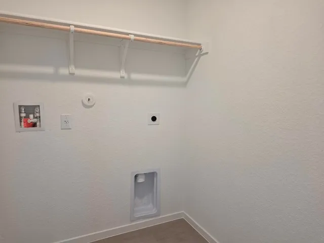 $2,400 | 3214 Glacier Bluff, Kerrville, TX 78028