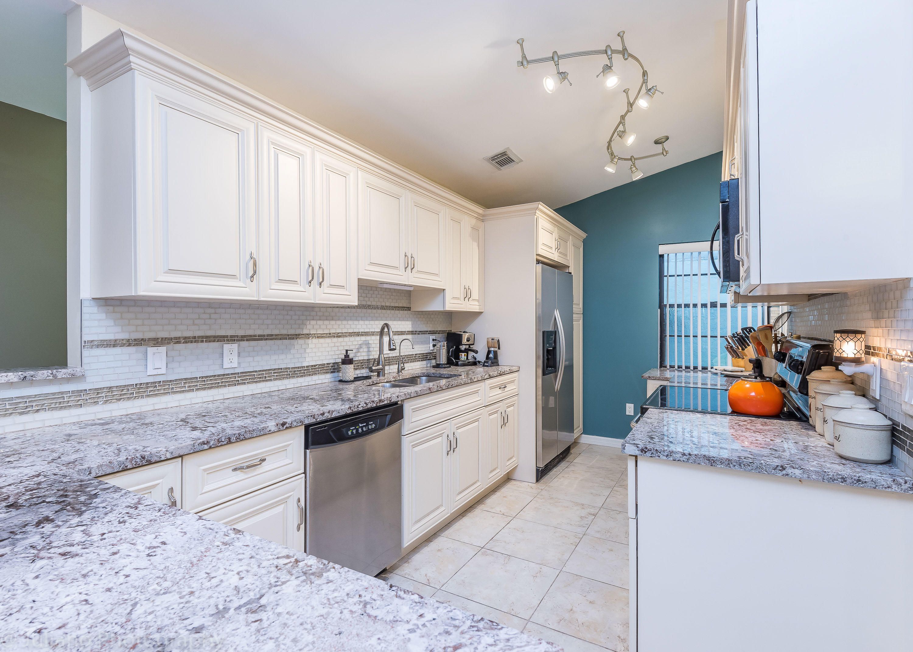 9085 Southwest 20th Street, Unit F Boca Raton, FL 33428 - Photo 10 of 32 kitchen 2 - Copy