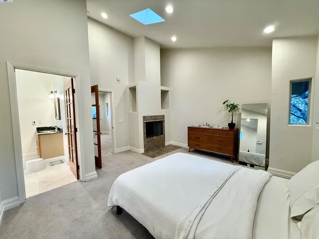 $1,390,000 | 4400 St Andrews Road, Oakland, CA 94605