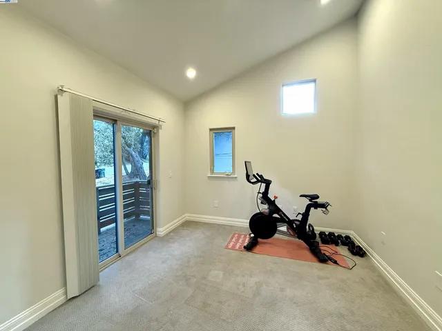 $1,390,000 | 4400 St Andrews Road, Oakland, CA 94605