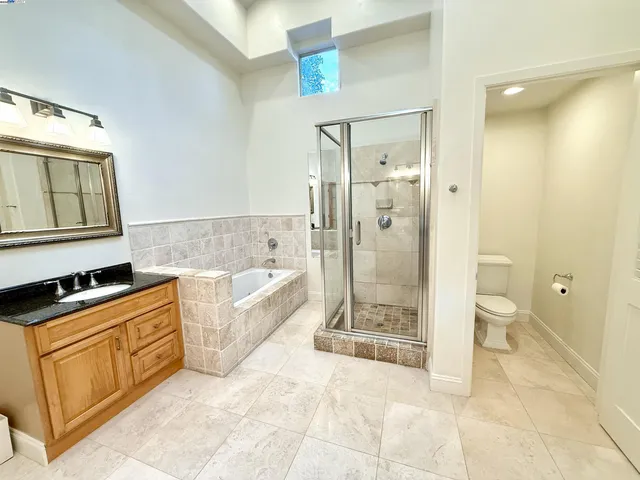 $1,390,000 | 4400 St Andrews Road, Oakland, CA 94605