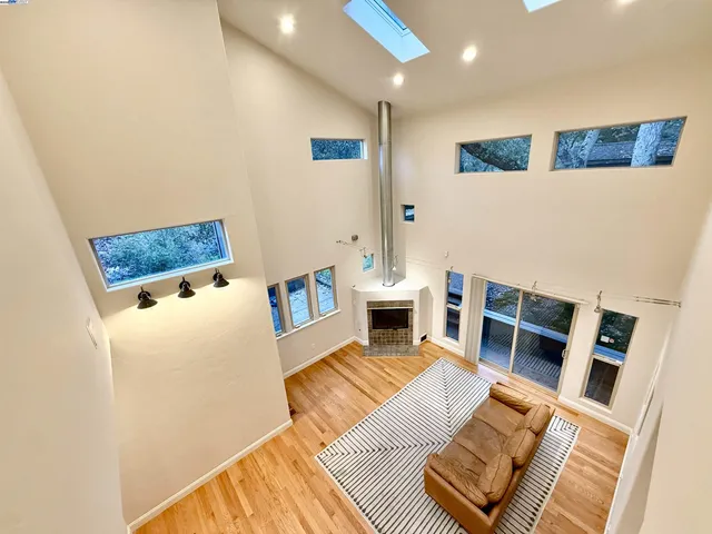 $1,390,000 | 4400 St Andrews Road, Oakland, CA 94605