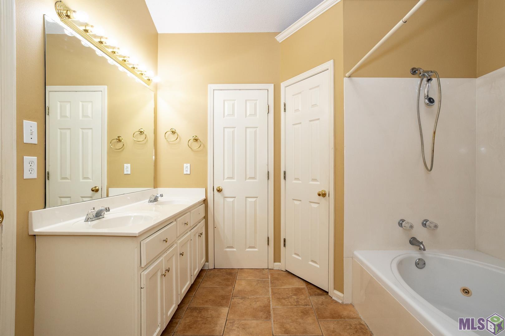 2545 Fairgate Drive Baton Rouge, LA 70816 - Photo 17 of 25 Gallery Image 17