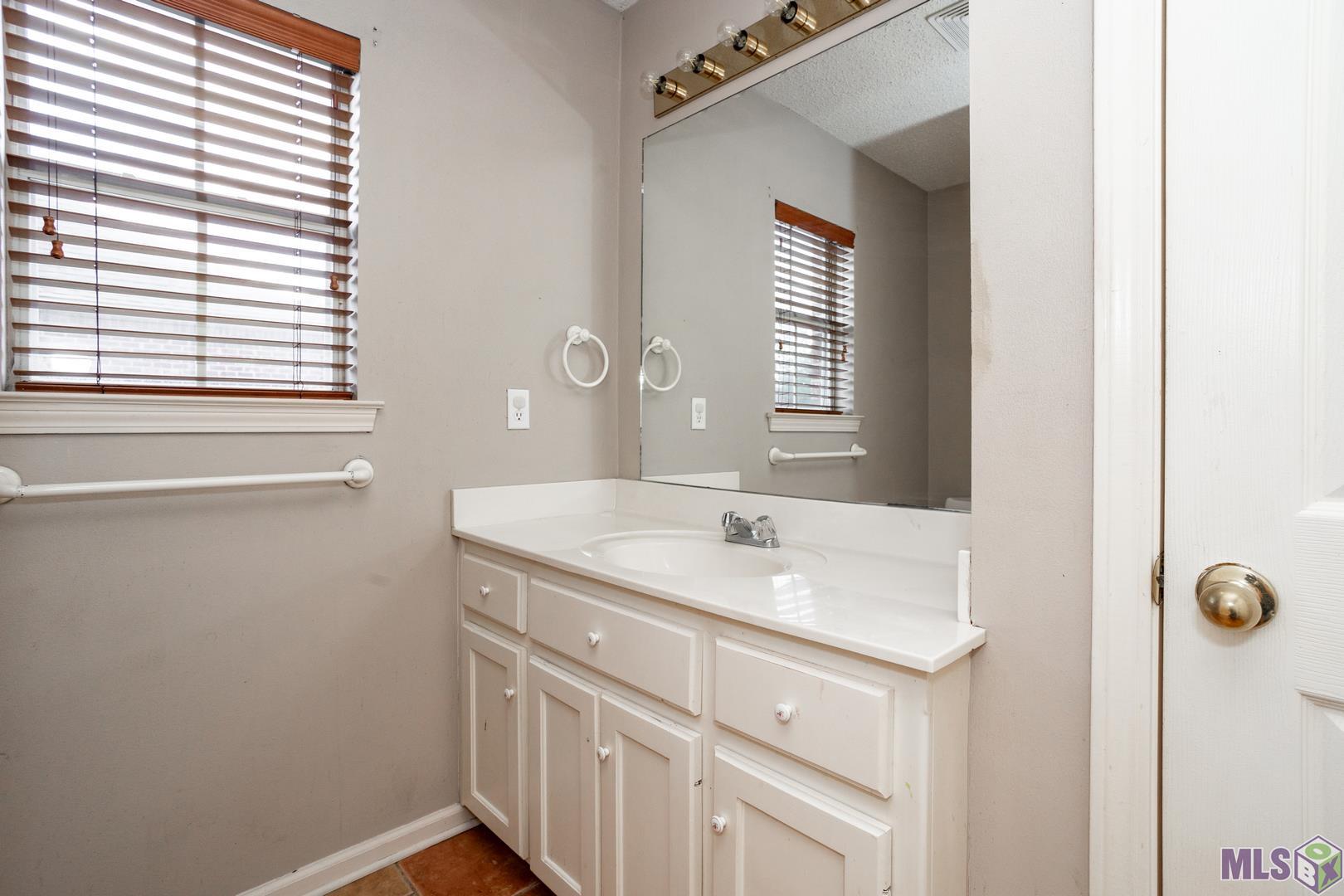 2545 Fairgate Drive Baton Rouge, LA 70816 - Photo 19 of 25 Gallery Image 19
