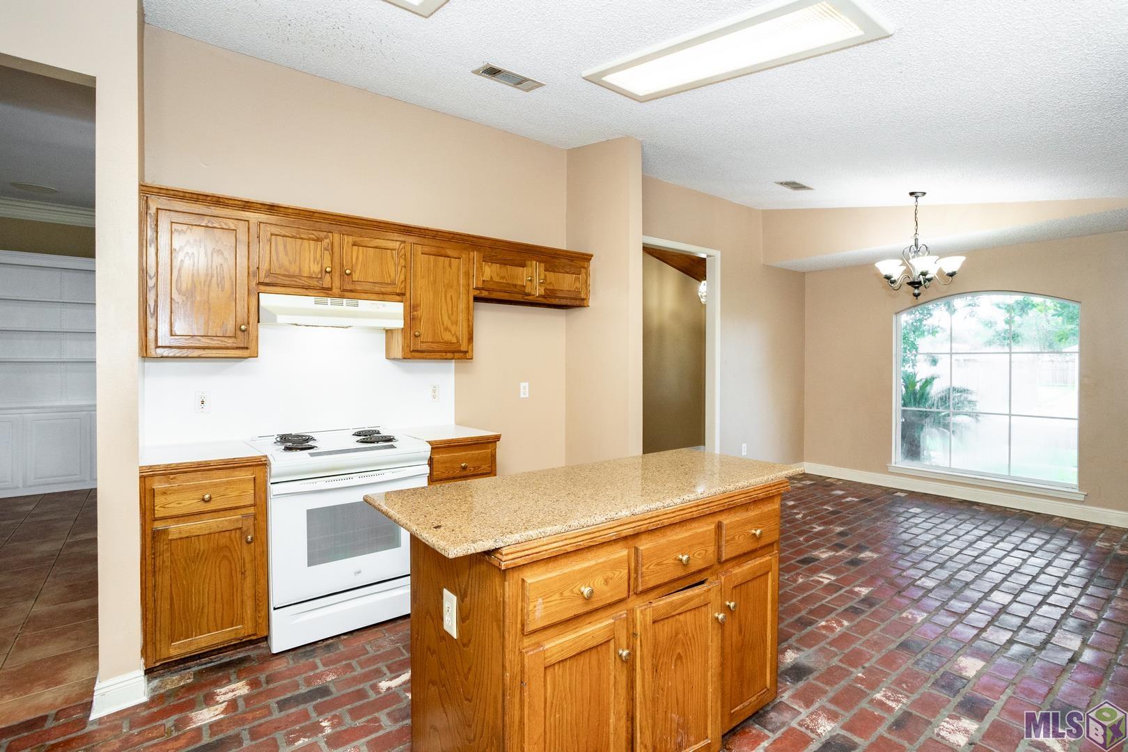 2545 Fairgate Drive Baton Rouge, LA 70816 - Photo 10 of 25 Gallery Image 10