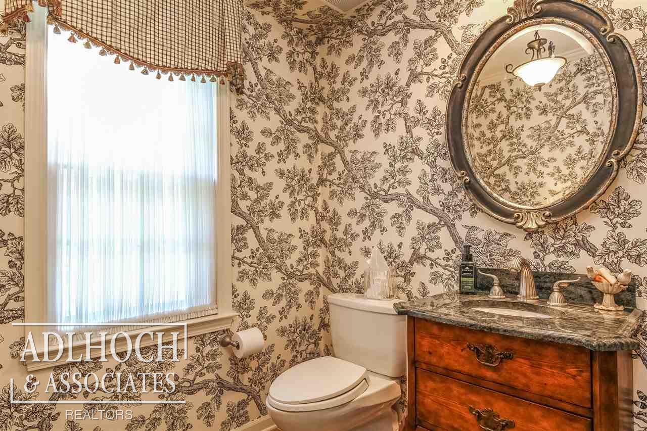 25 Edgemere Road Grosse Pointe Farms, MI 48236 - Photo 20 of 49