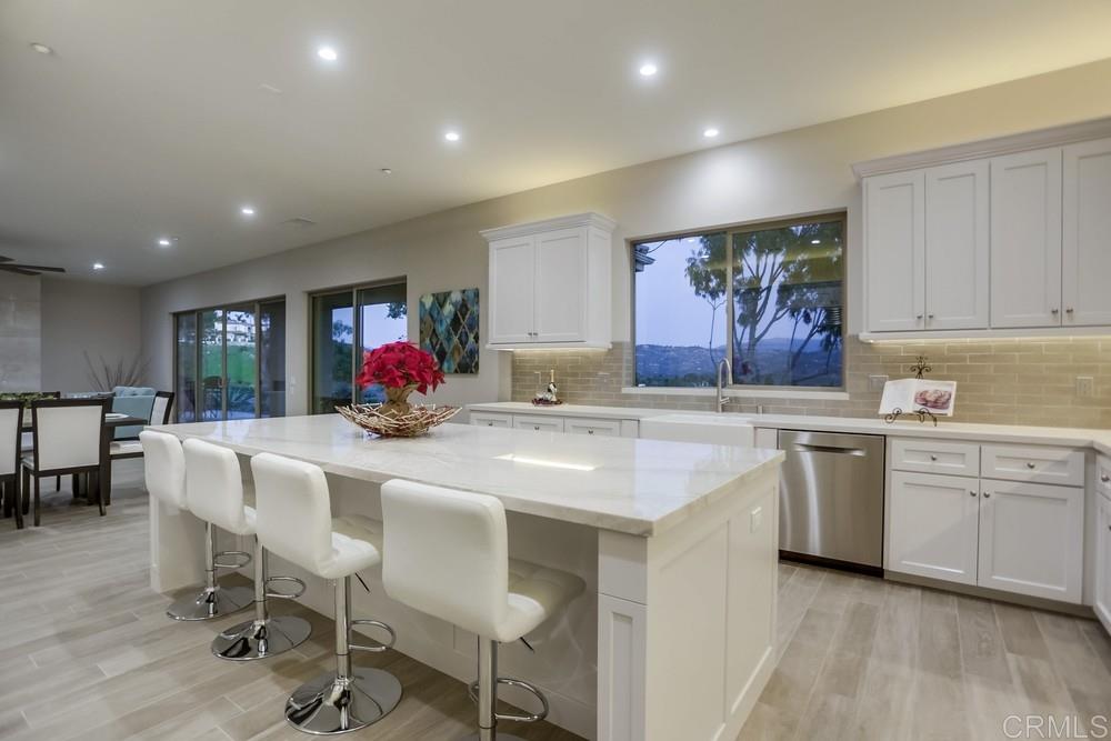 3562 Yucca Way Fallbrook, CA 92028 - Photo 5 of 25 Gallery Image 5