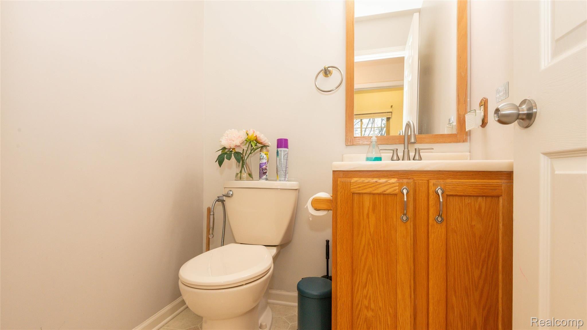 45180 Hanford Road Canton, MI 48187 - Photo 27 of 50 Half Bath