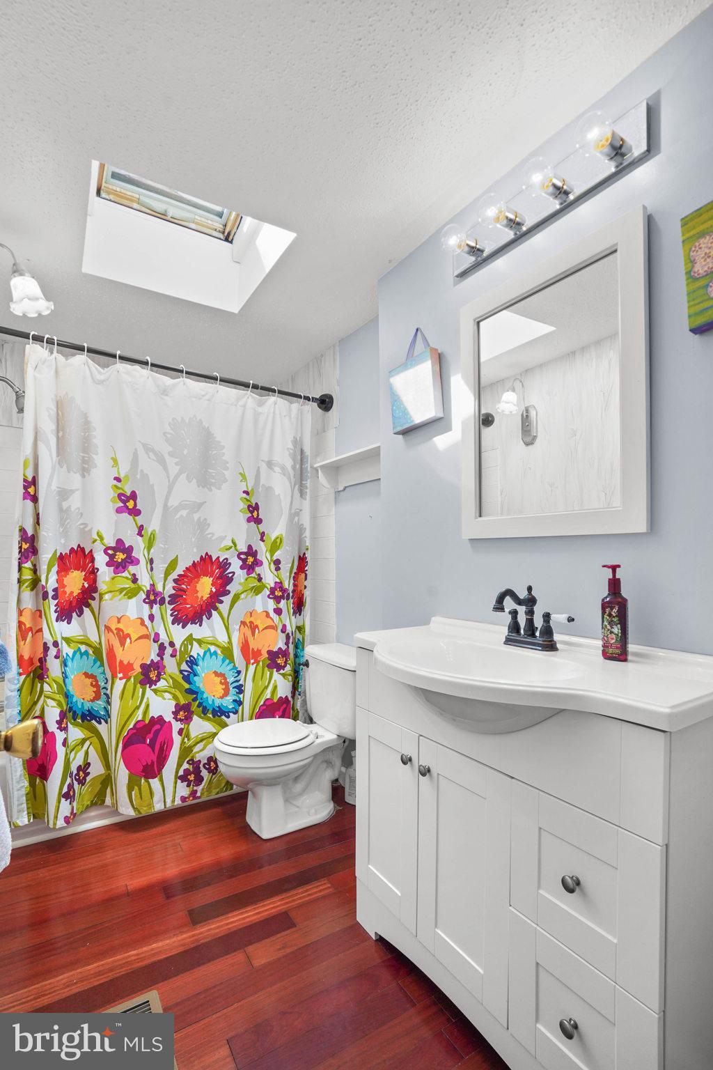 15775 Mt Calvert Road Upper Marlboro, MD 20772 - Photo 25 of 58 Hall bath