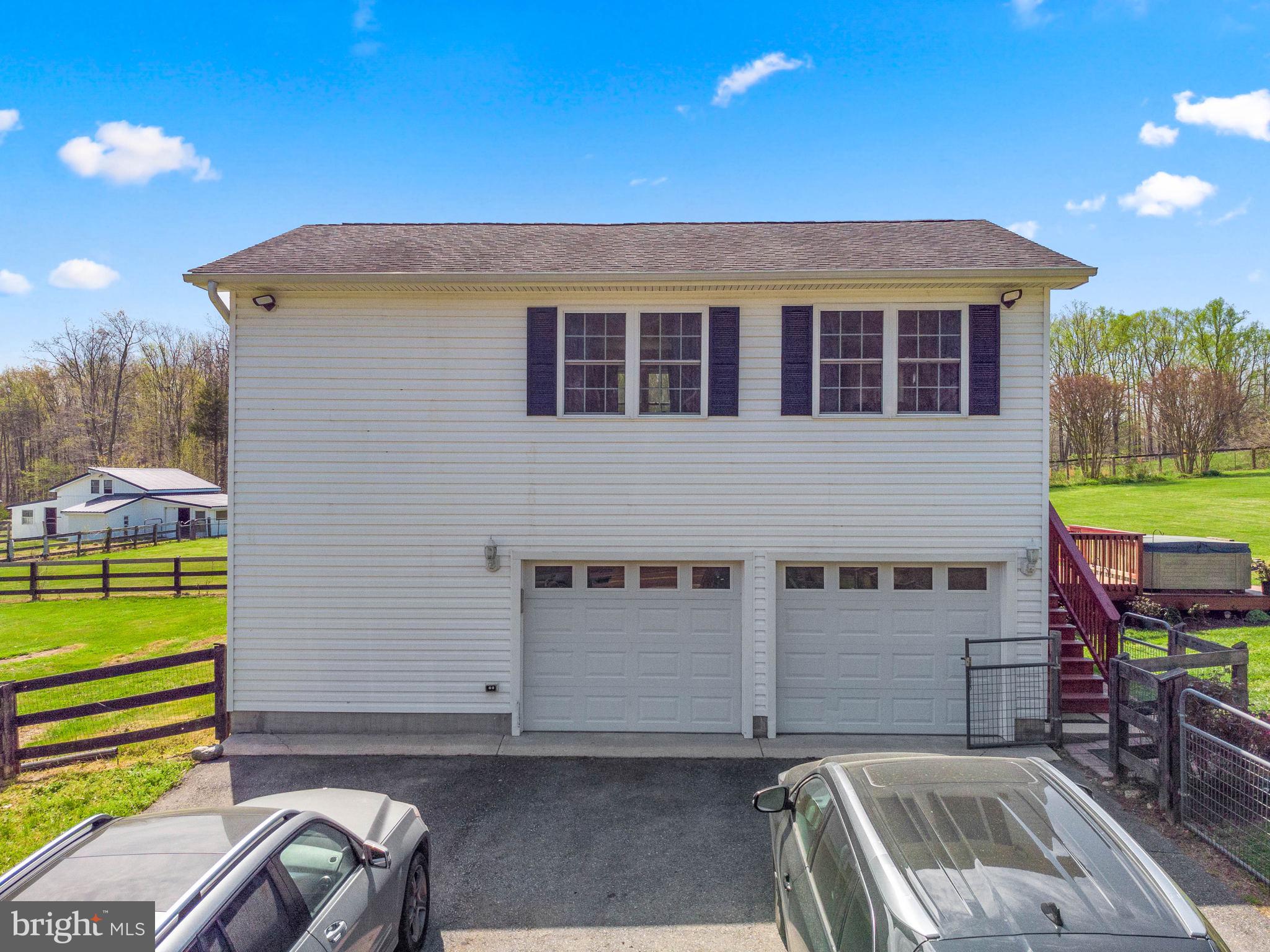 15775 Mt Calvert Road Upper Marlboro, MD 20772 - Photo 29 of 58 Two doors on a 3 car garage