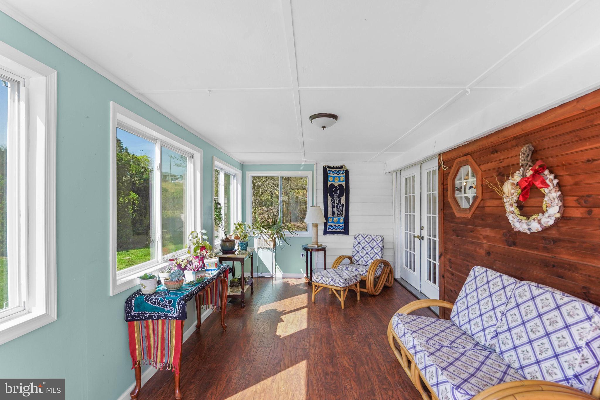 15775 Mt Calvert Road Upper Marlboro, MD 20772 - Photo 7 of 58 Sunroom to enter the home