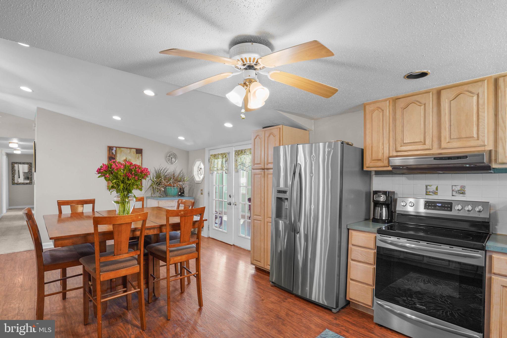 15775 Mt Calvert Road Upper Marlboro, MD 20772 - Photo 9 of 58 french doors to sun room