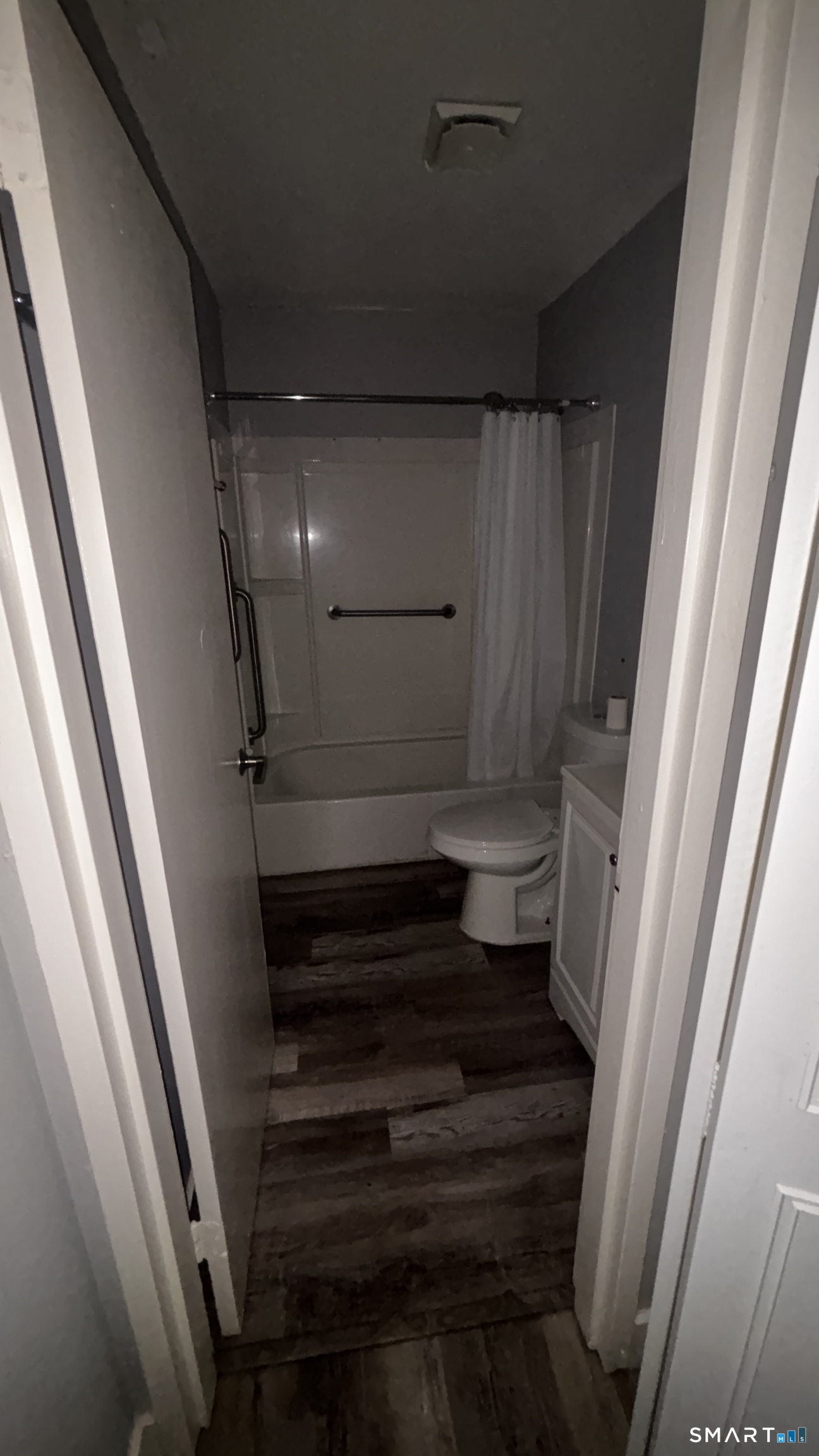 50 Greenhouse Road, Unit 33C Bridgeport, CT 06606 - Photo 15 of 33 a view of entryway